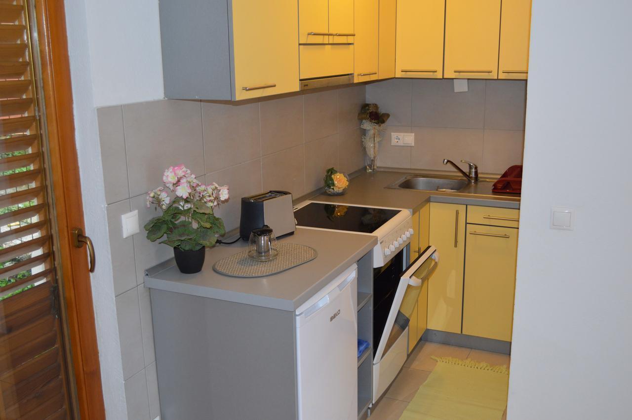 Apartment Aleksandar Tivat Exterior foto